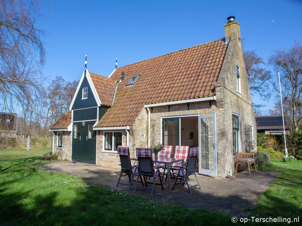 Buitenaanzicht Ratelaar Buitenaanzicht Ratelaar